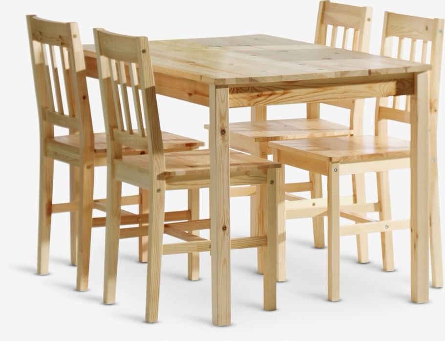 Drewiany stół i 4 krzesła JYSK