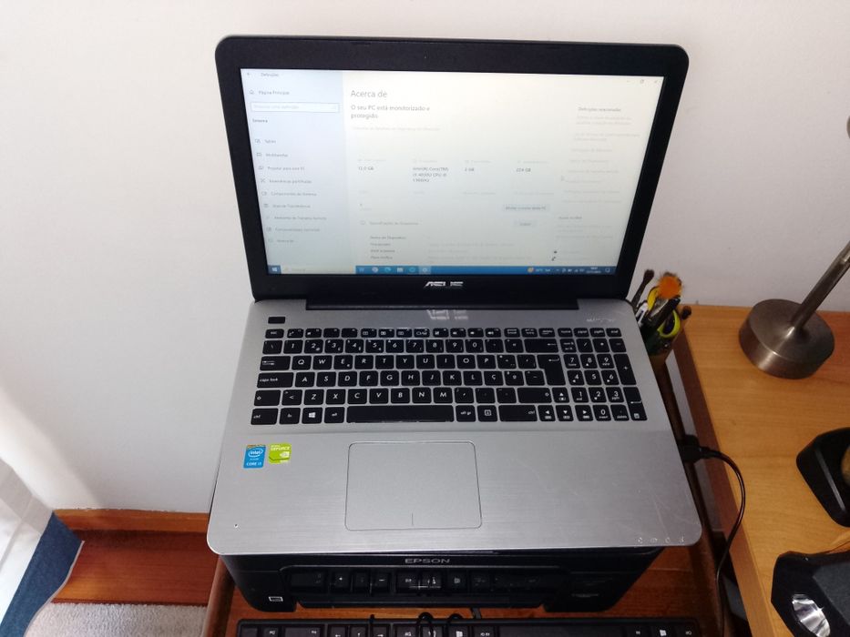 Portali da ASUS usado + teclado e rato