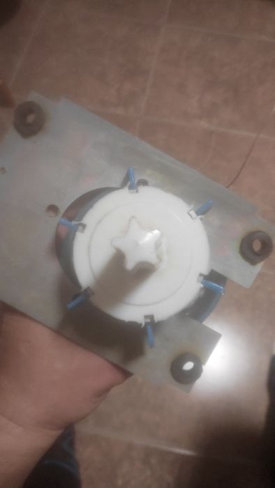 Продам электро двигатель