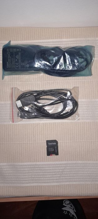 Câmera Canon Legria HFR5806 +CartãoMem128GB +Mala armazenamento +Tripé