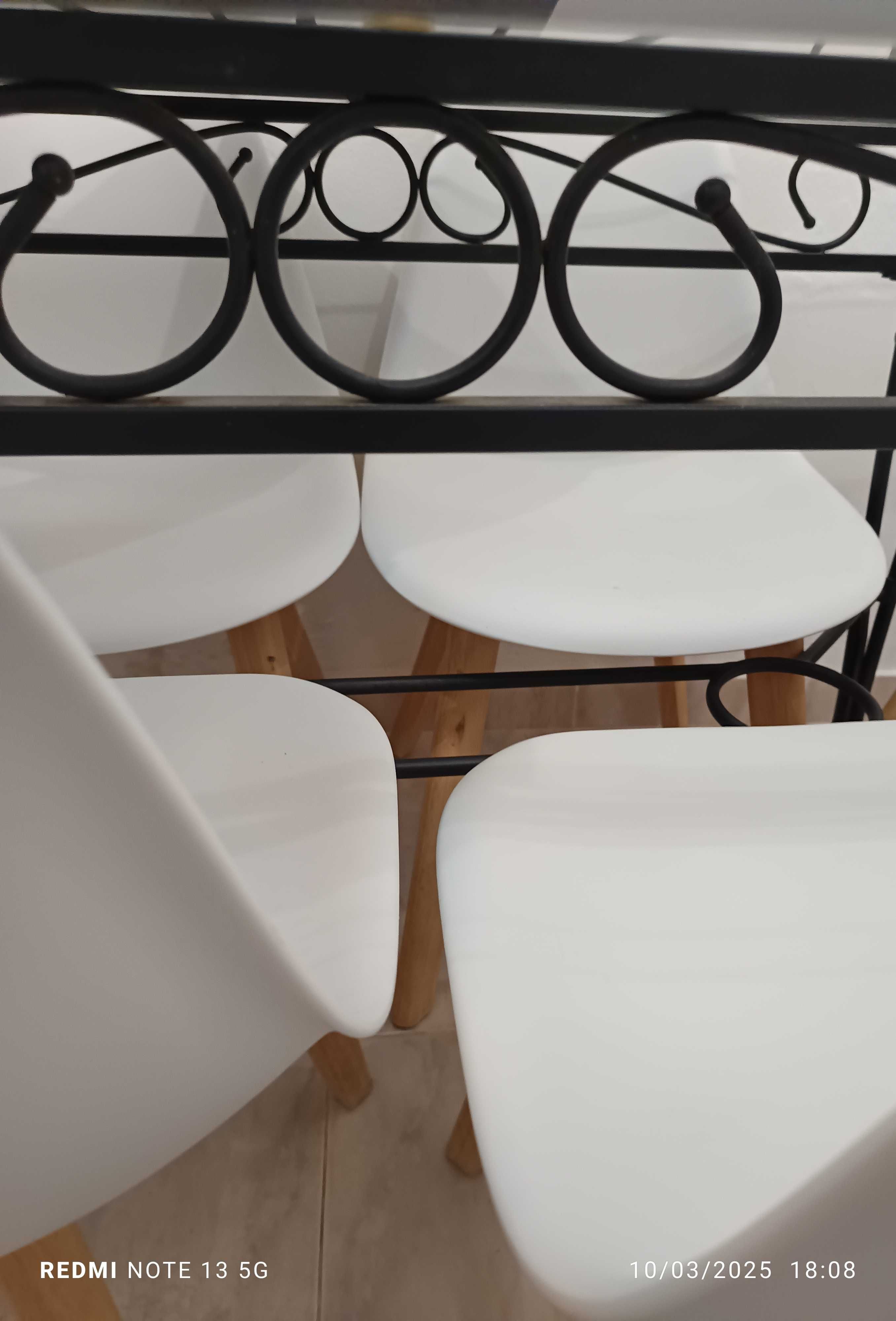 Mesa jantar e cadeiras