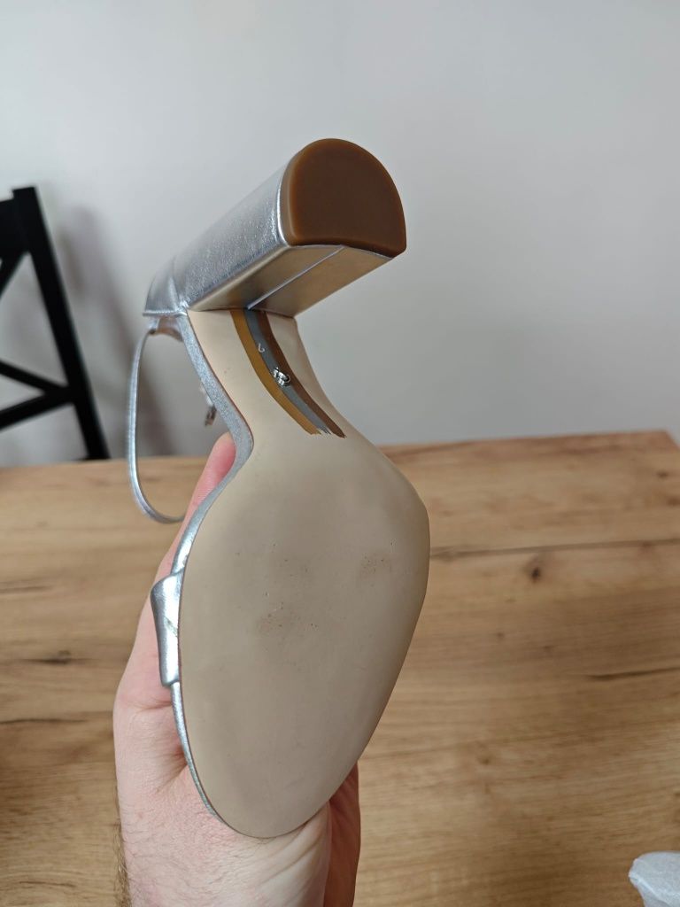 Nowe Sandały, na słupku, srebrne, Galaxy, Sam Edelman,
