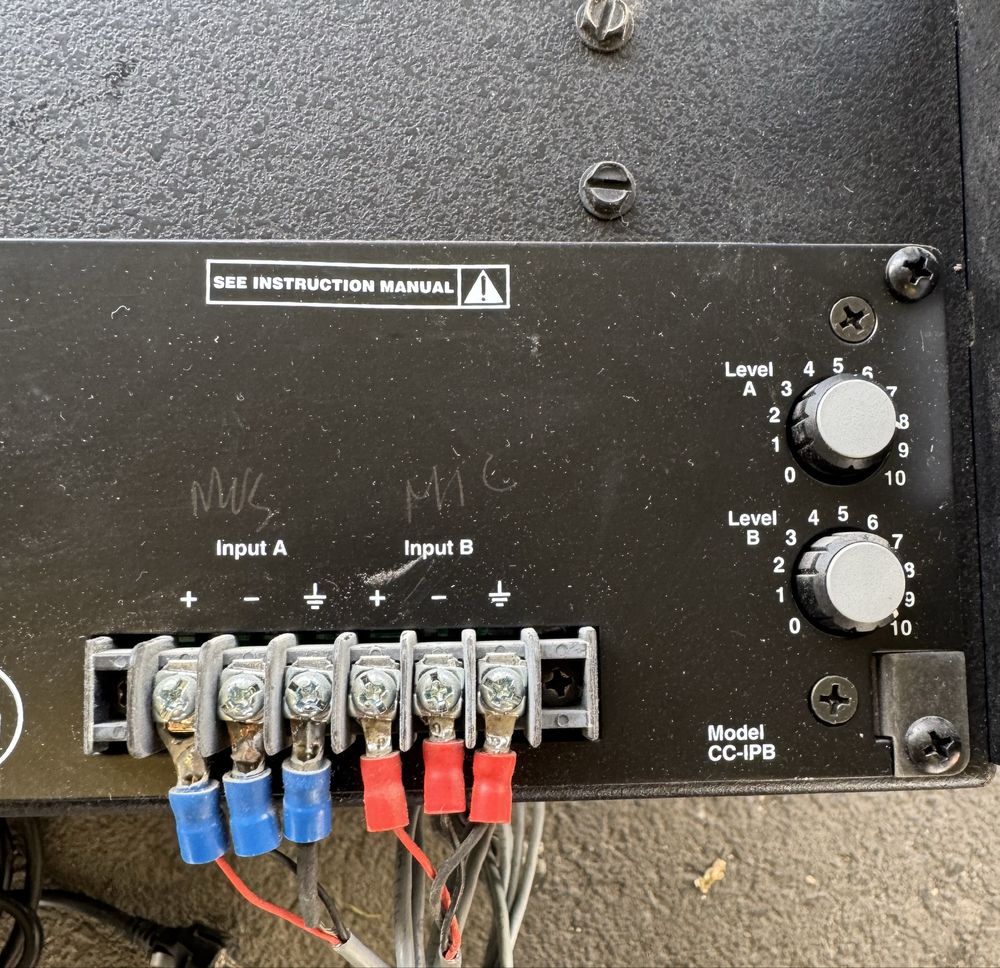 Amplificador crest audio
