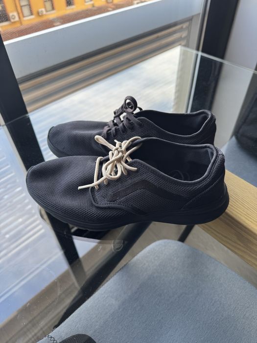 Tenis pretas Vans 42