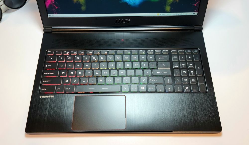 MSI GS63VR 7RF / i7-7700HQ / 16GB RAM / GTX 1060 6Gb / SSD+ HDD