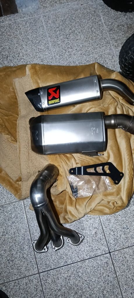 Akrapovic yamaha mt09