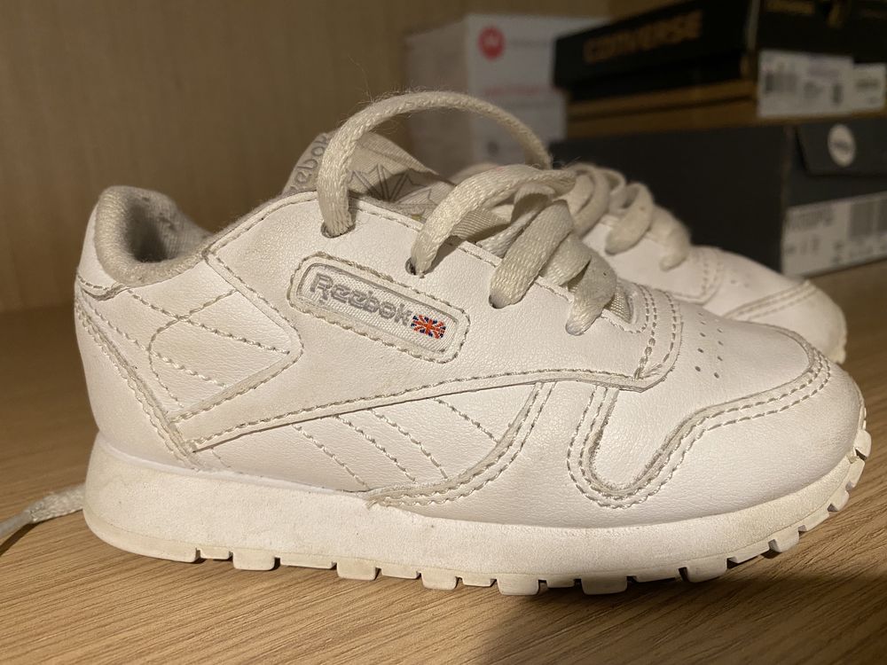 Ténis da Reebok tam. 22,5 originais