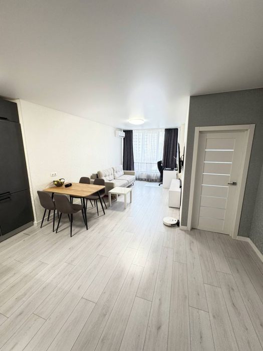 Без%, 1-к квартира, 47м2, Варшавський, Ретровіль
