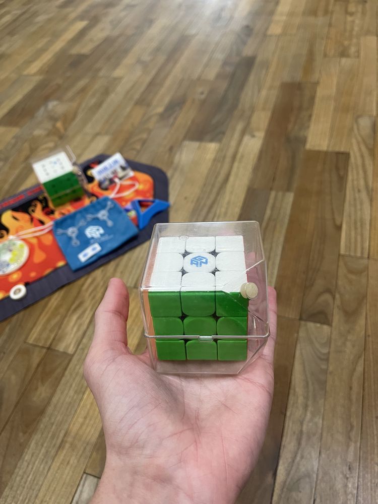 Кубики рубика gan 356m 3x3, gan 460m 4x4.