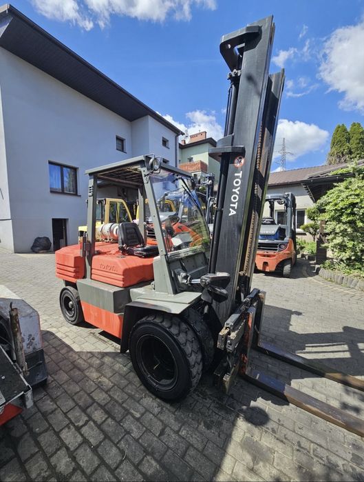 Wózek widłowy TOYOTA 5FG35 LPG przesuw + przedłużki wiedeł 2mb