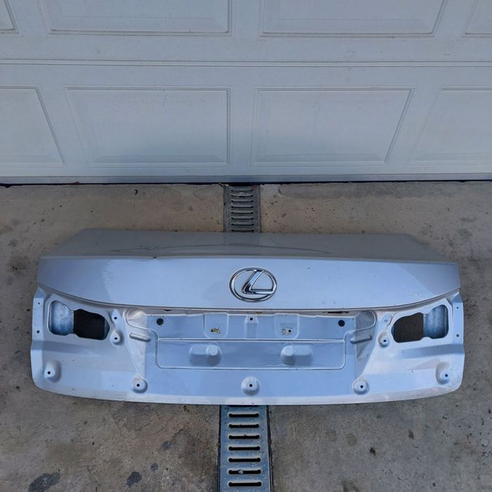 Кришка багажника Lexus IS 250 is 220