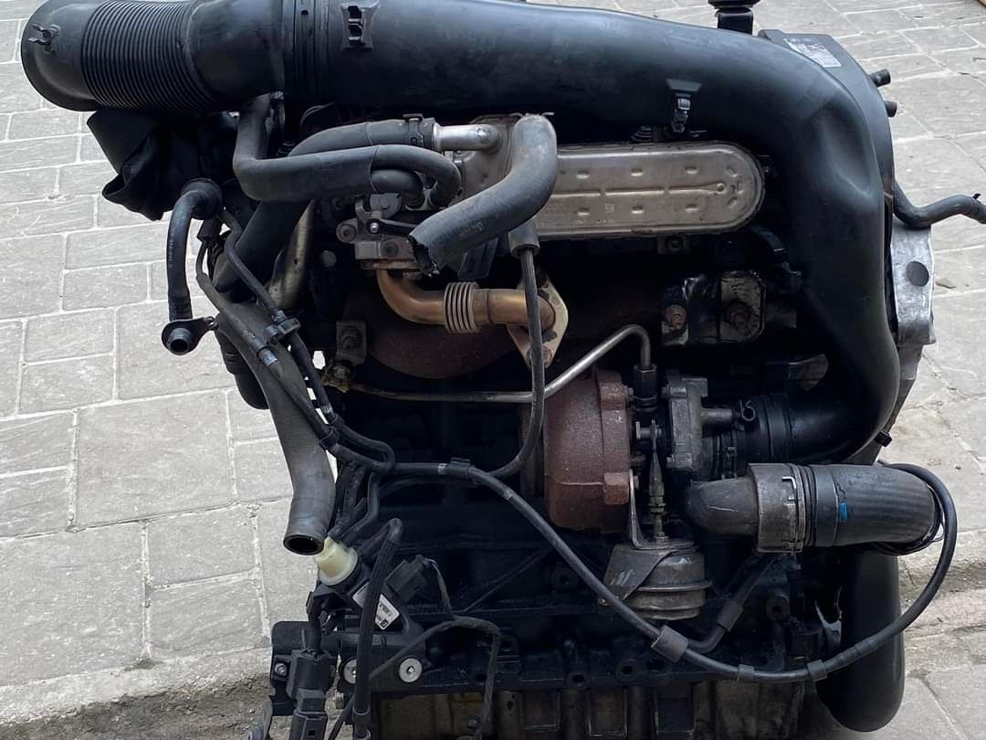 Двигун Passat B6