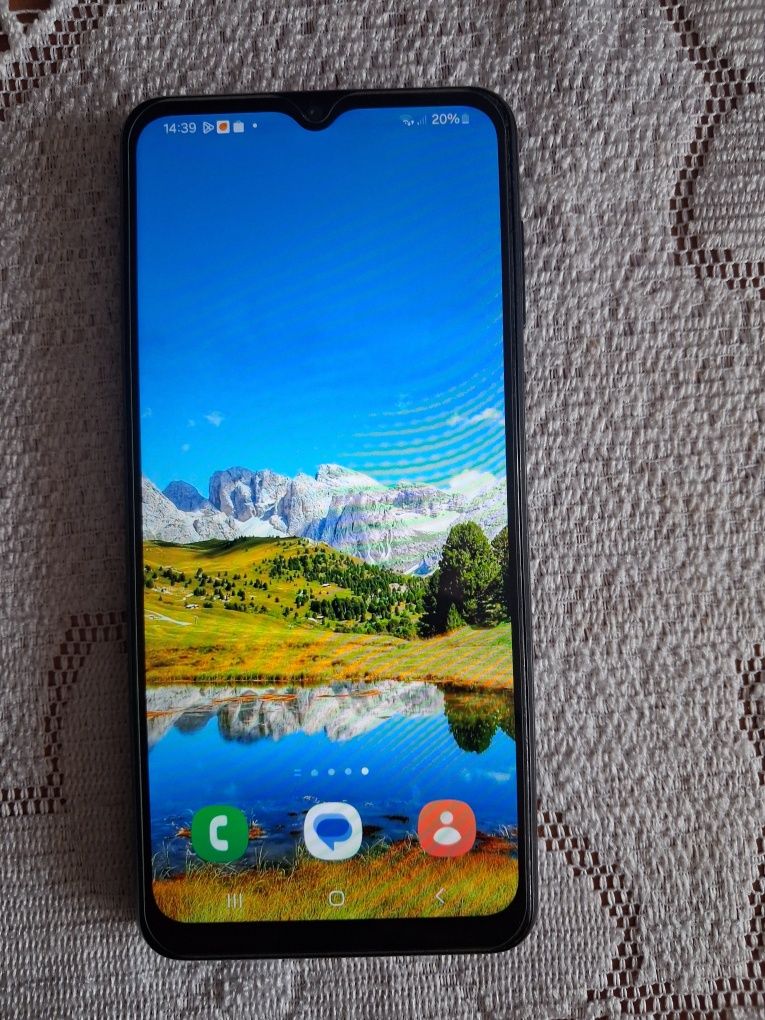 Sprzedam smartfon Samsung Galaxy A04s