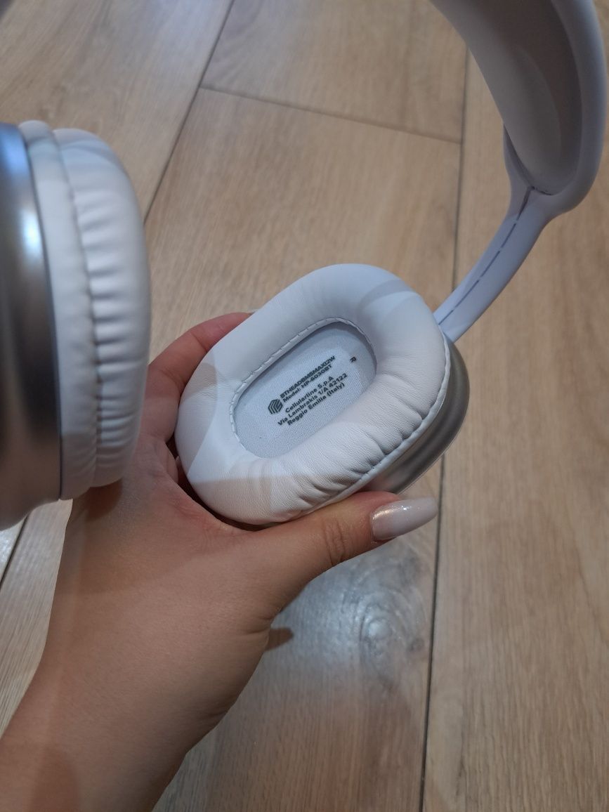 Bezprzewodowe słuchawki nauszne Bluetooth V5.0 Music Sound MAXI2 (biał