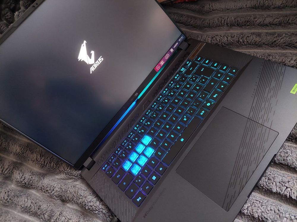 Ігровий Ноутбук Gigabyte aorus 16x 9kg 2024 (9kg-43dec54sh)