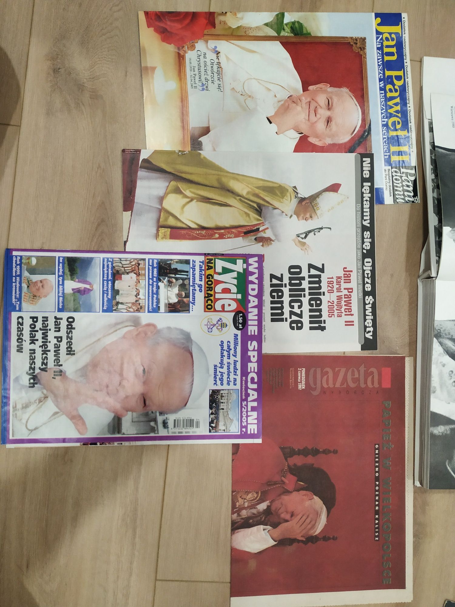 Pielgrzymka do Świata Album naXrocz.Pontyfikatu Jana Pawła II +dodatki