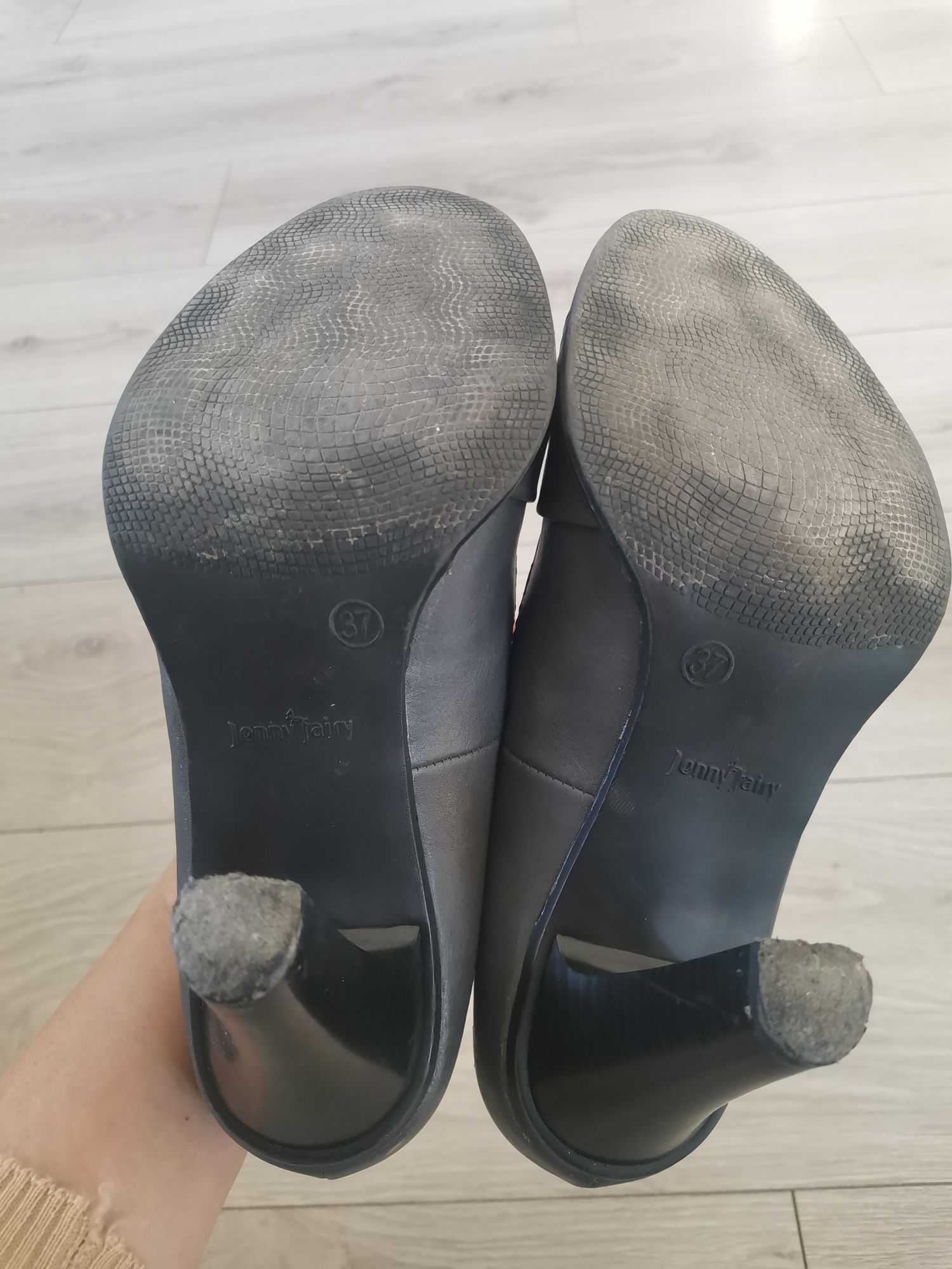 Szpilki 37 2 pary za 40 zł buty na obcasie