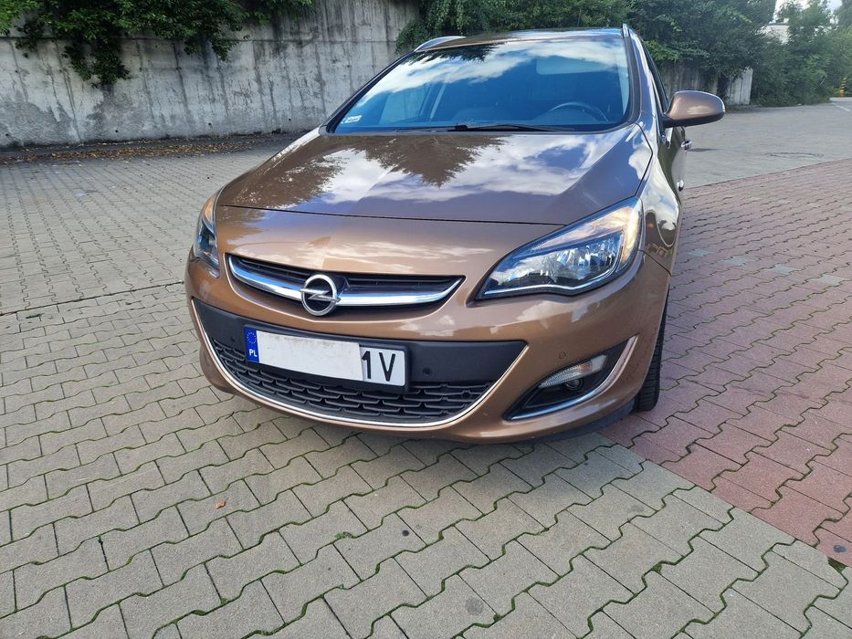 Opel Astra SALON,niski przebieg,kamera,gwarancja