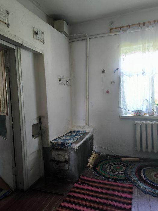 Будинок в селі Мутин