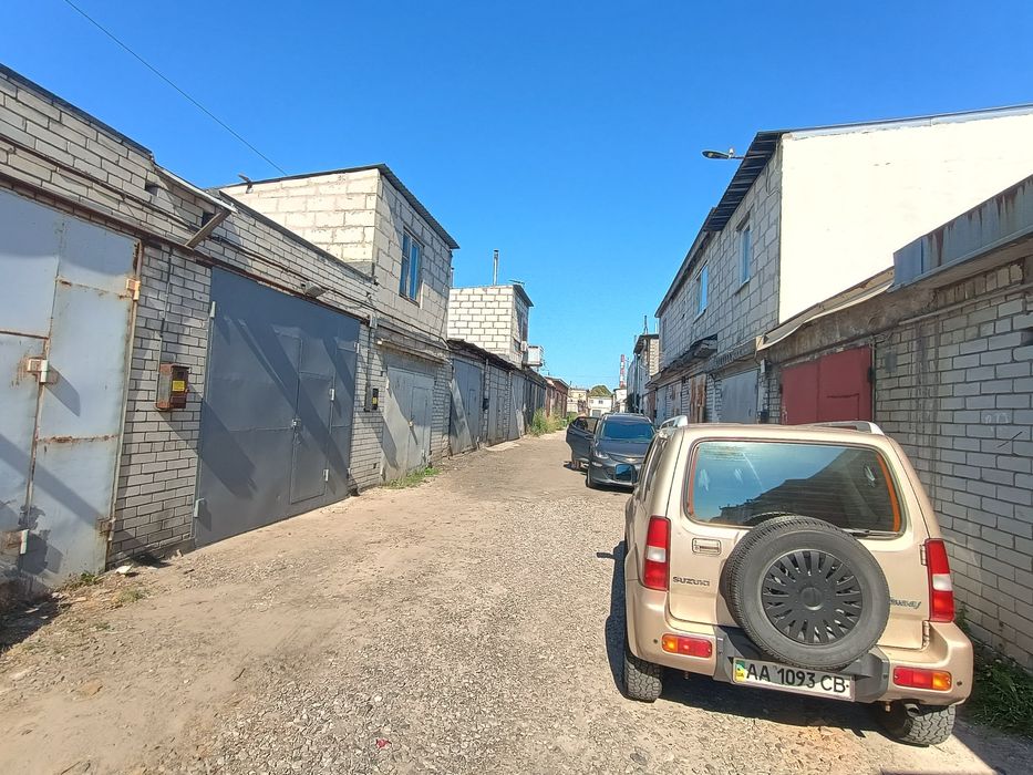 Гараж великий Троєщина Під підіймач СТО малярка склад цех виробництво