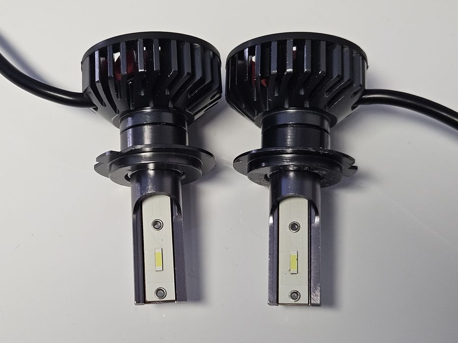 Lâmpadas LED H1 + H7