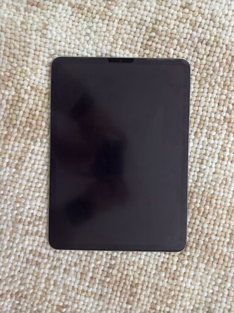 iPad Pro 11’ 256gb + caneta + capa