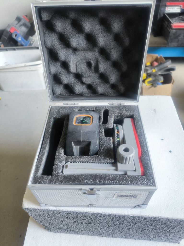 Laser samopoziomujący Nivel system CL1G