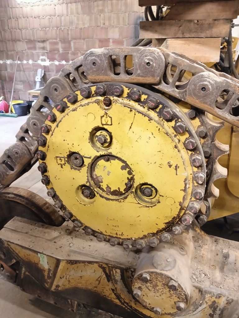 Caterpillar d6 gąsienice