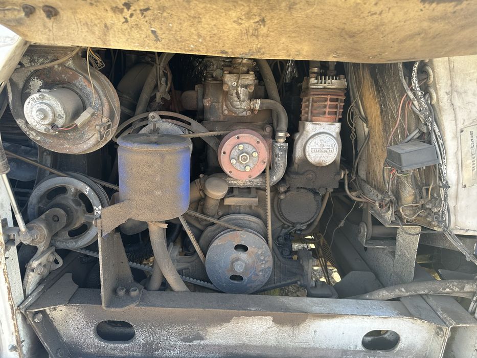 Продам двигун Д-245 с коробкой.