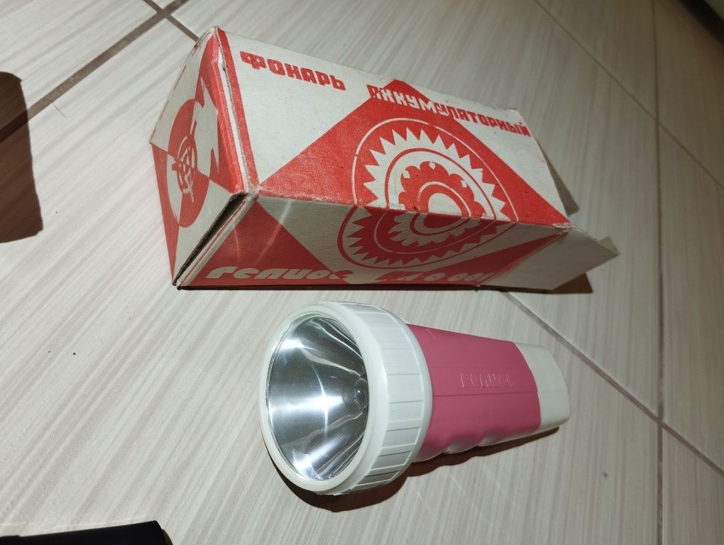 Фонарь новый с аккумулятором