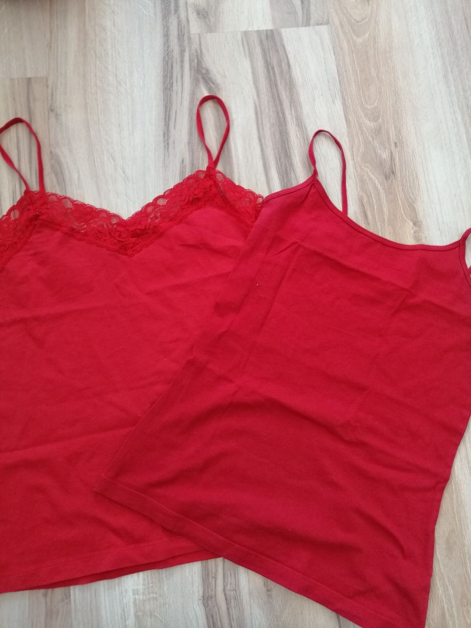 2 czerwone topy koszulki na naramkach Esmara S/M