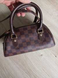 Perfect mini Louis Vuitton cross body bang great new condition