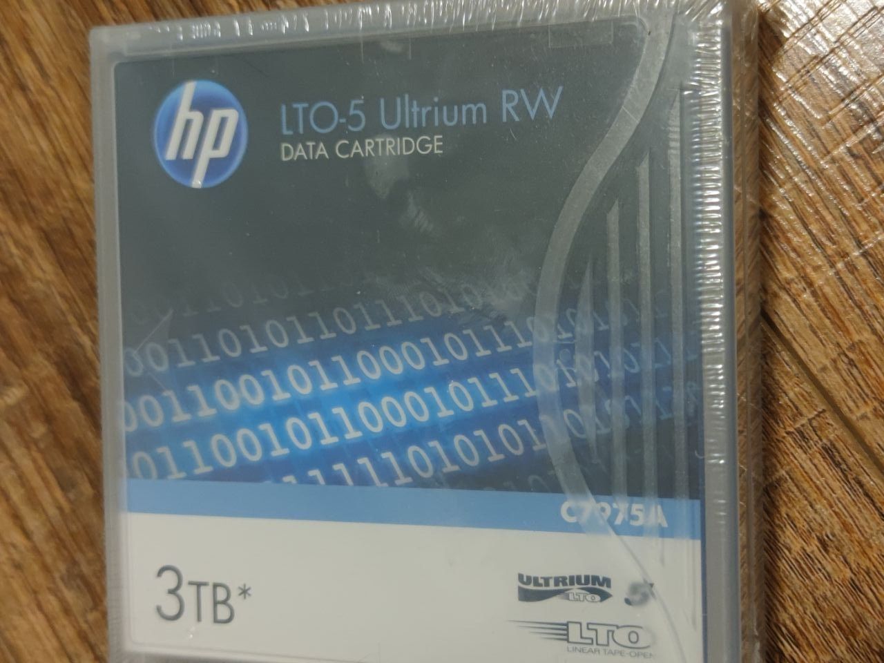 картридж НОВИЙ HP LTO C7975 -3шт..