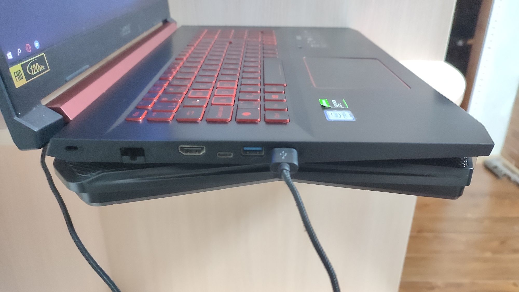 Acer Nitro 5  i5 9300H 120Hz 16гб 3200мгц