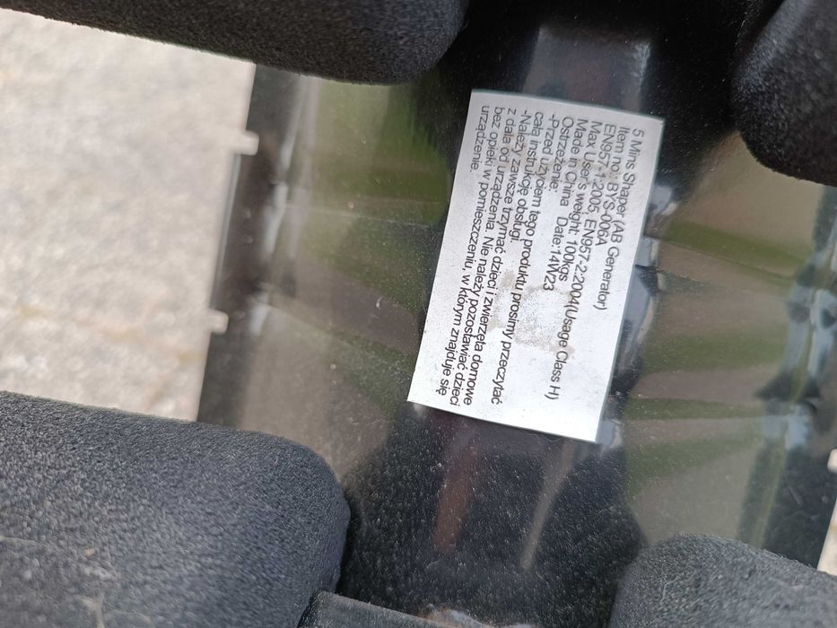 przyrząd do brzuszków ławeczka urządzenie pośladków