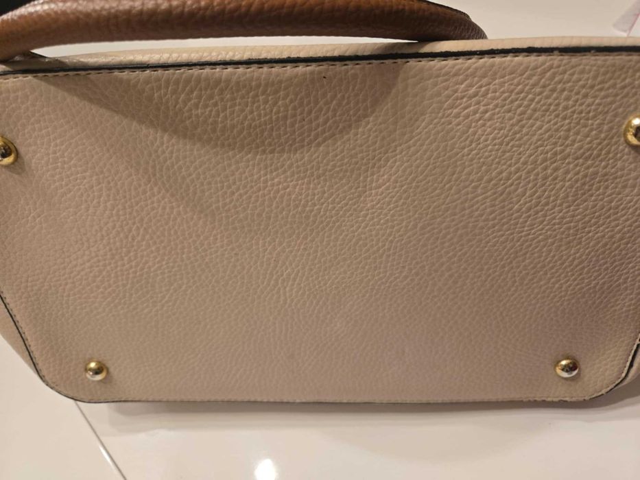 Duża torebka Michael Kors beżowa z kosmetyczką