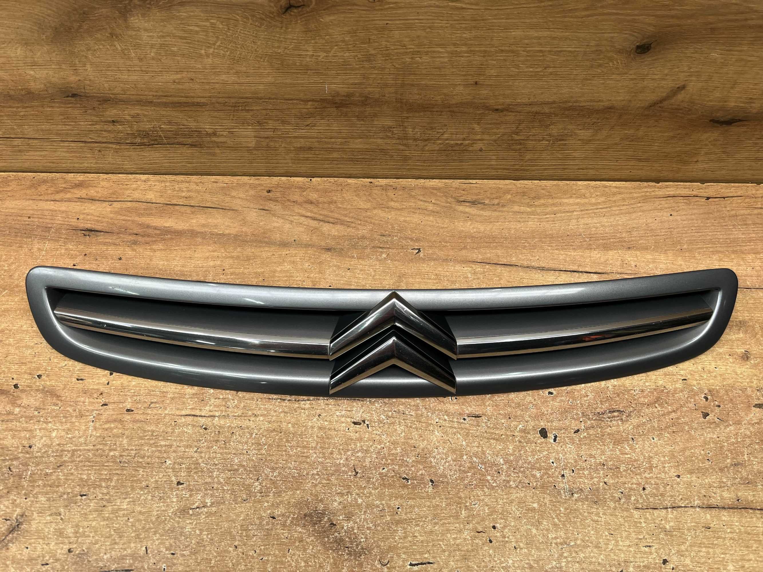 Grill atrapa zderzaka Citroen Xsara Picasso kolor eytc