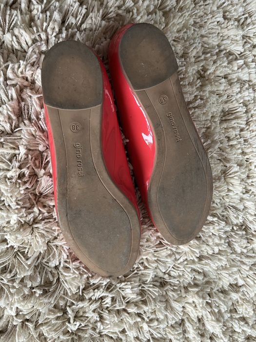 Bakeriny Gino Rossi 38 koral lakierki