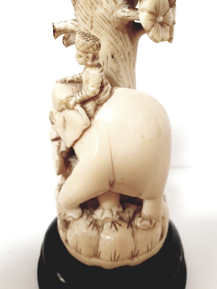 Antiga, invulgar  preciosa escultura asiática do Sec. XIX