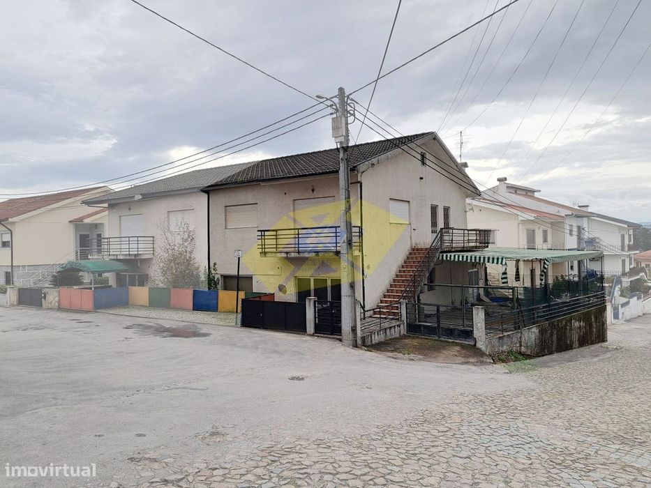 Moradia Bi-Familiar em Felgueiras (Fração C)