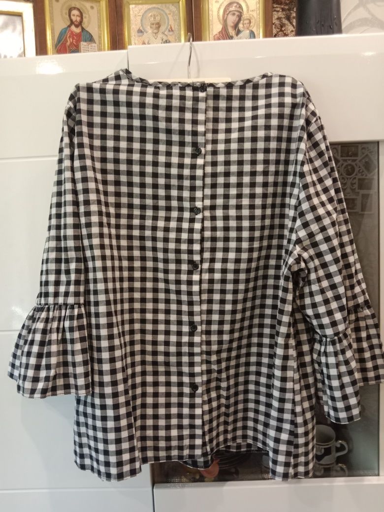 Жіноча блуза з вишивкою фірми Atmosphere р 16