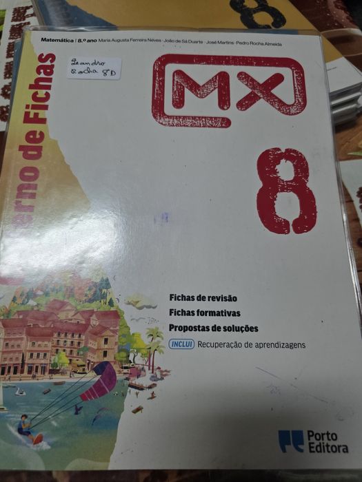 Vendo livros de fichas 8 ano