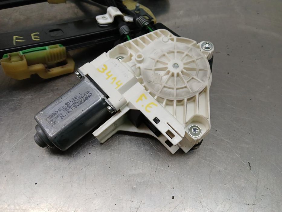 Elevador vidros frente esquerdo AUDI A1 Sportback (8XA, 8XF)