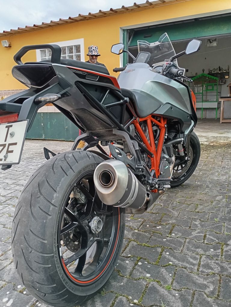 KTM 1290 Grand Turismo