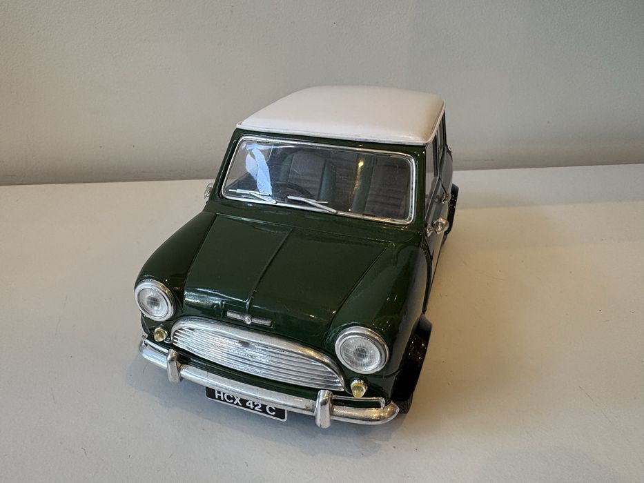 Model Mini Cooper 1:18 Solido (bburago maisto welly)