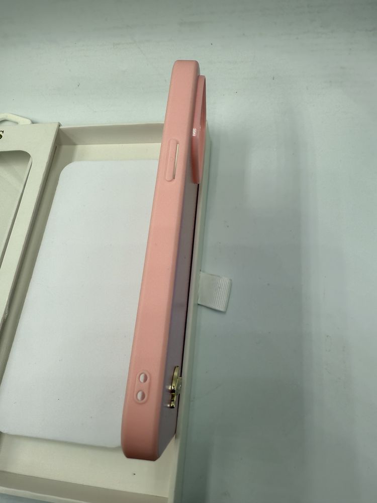 Nowe Oryginalne etui GUESS iPhone 14 Pro, różowe