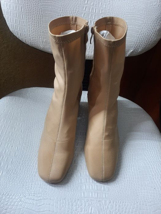 Ботильйони панчохи