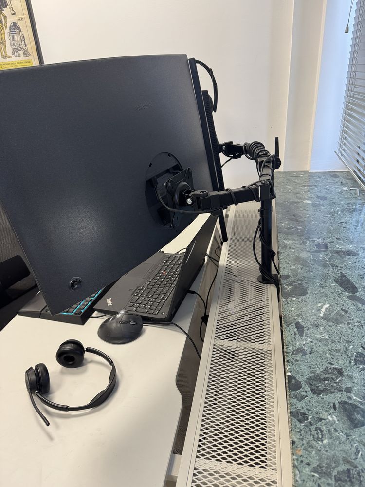 Uchwyt na 2 monitory Trust GXT 1120 Mara