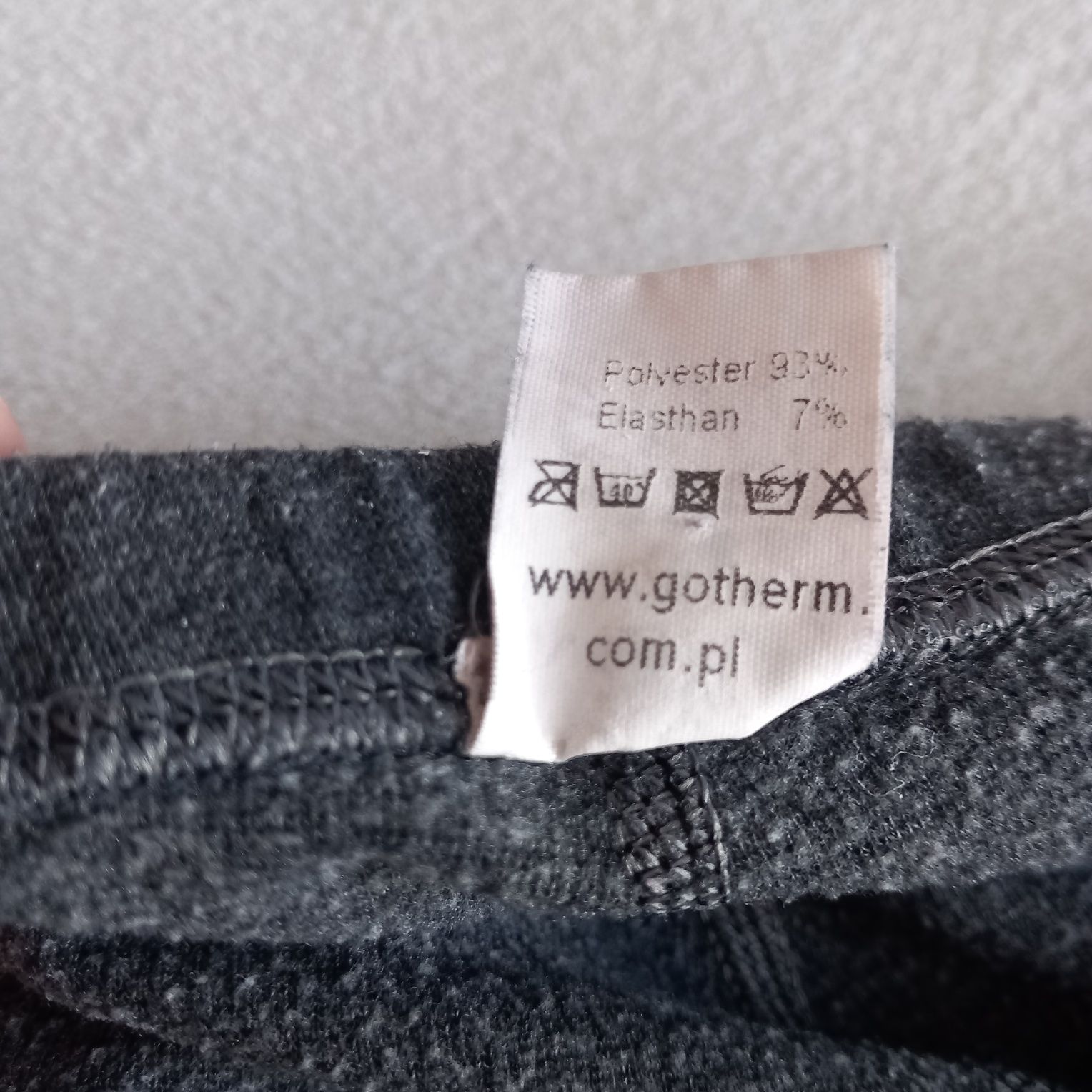 Bielizna termoaktywna używana przez kobietę w latach 90 XX w.