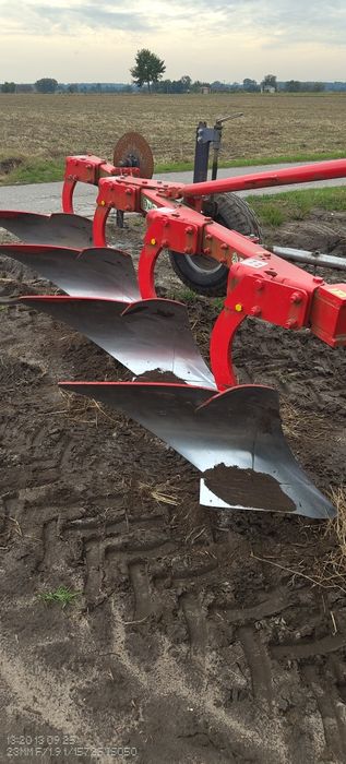 Pług 4 skibowy akpil